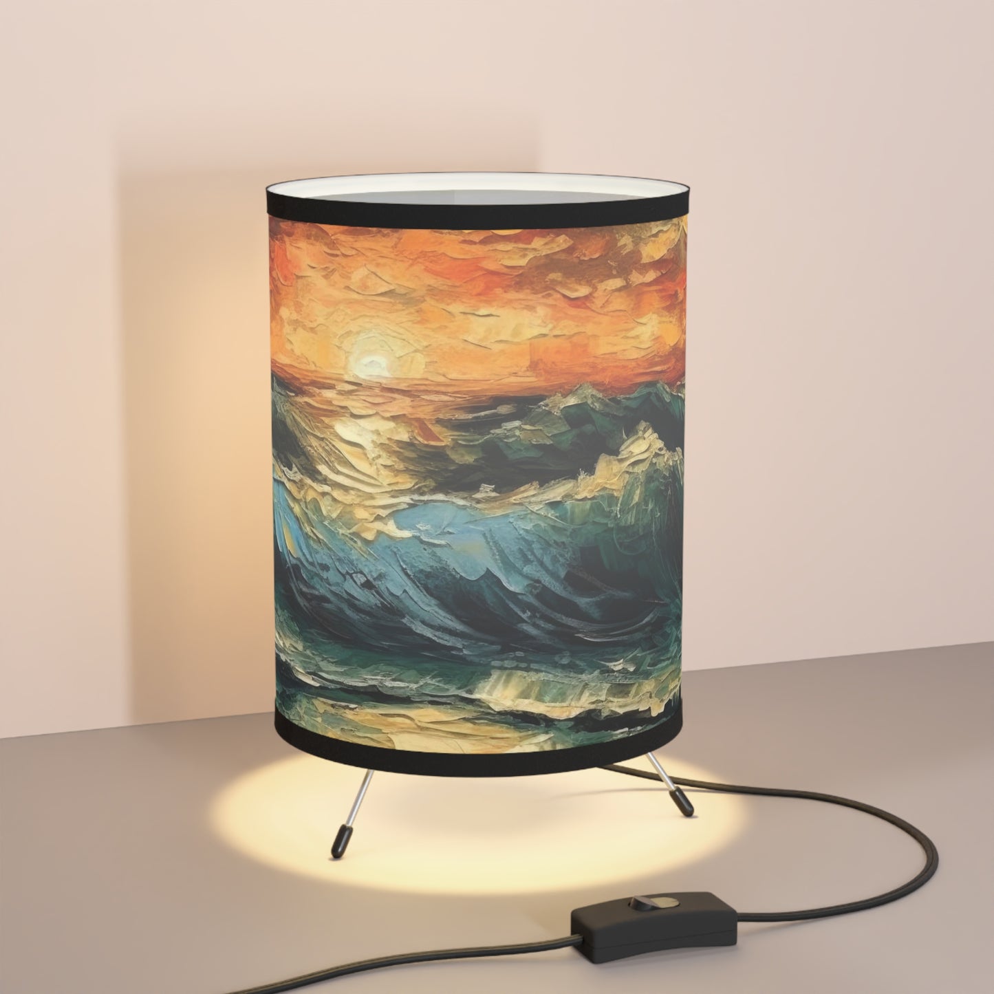 Tripod Lamp with High-Res Printed Shade, US\CA plug